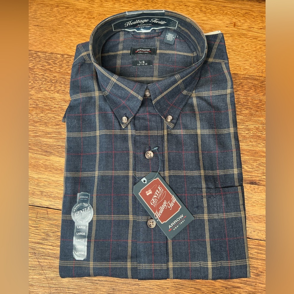 Arrow NWT men’s long sleeve shirt  Large 16-16 1/2 Heritage Twill wrinkle free